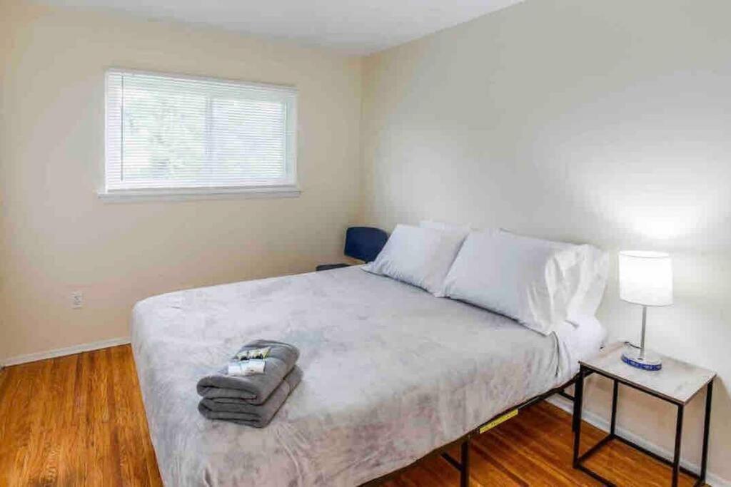 Amazing Ranch Mins Away From Airprt/Rit/Dwtn/Uofr Apartment Rochester Exterior photo